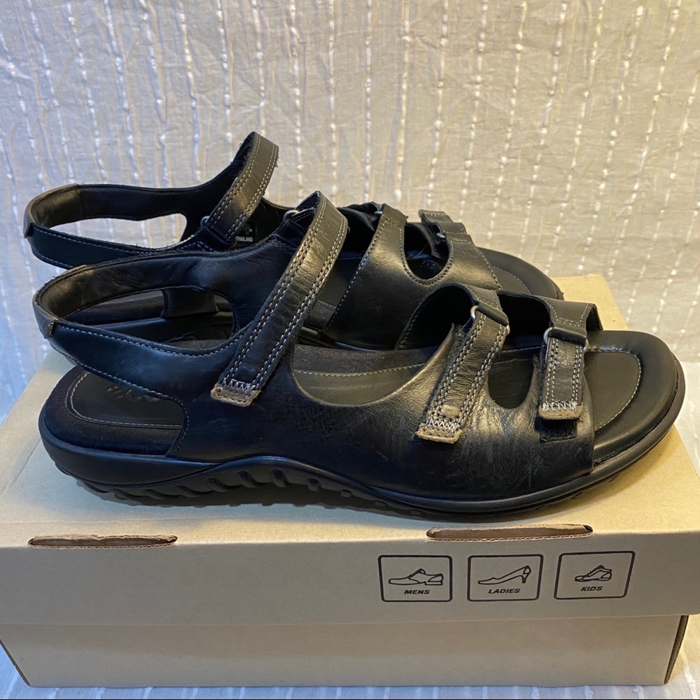ecco Charm Sandal sz 41
